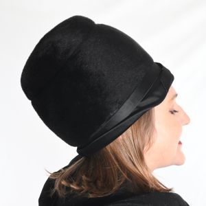 60s Black Fur Felt Tall Beehive Hat - Fashionconservatory.com