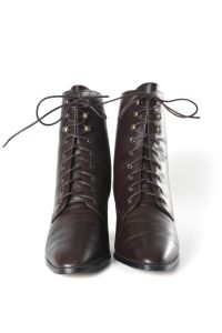 1990s Does Edwardian Brown Leather Lace Up Stacked Heel Boots Size 9M - Fashionconservatory.com