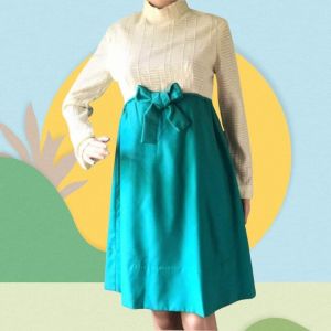 1960s Mod era Empire Dual-color Dress