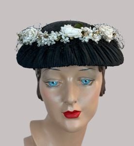 Vintage 50s Hat, Black Platter with White Florals, Placement Cap - Fashionconservatory.com