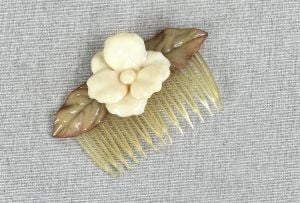 Vintage Cream Dogwood Bloom Flower Hair Comb - Fashionconservatory.com