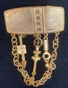 80s 90s Large Gold Brooch with Dangle Charms and Chain | Deadstock 2.25'' x 4'' - Fashionconservatory.com