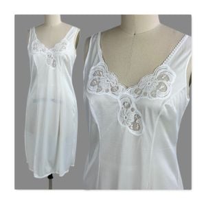Vintage 60s Deadstock White Lace Slip, Sudtrikot, German, B38