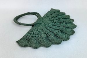 Vintage 50s Hunter Green Handmade Crochet Fan Handbag - Fashionconservatory.com