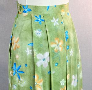 Vintage 90s Light Green Pleated Midi Skirt by Geiger, Size 7 - Fashionconservatory.com