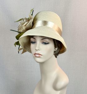 Vintage 60s Straw Bucket Style Hat with Silk Florals by Gwen Pennington - Fashionconservatory.com