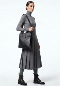 90s Luxury Black Leather Structured Shoulder | Book Bag