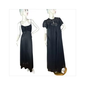 1960s black peignoir negligee in nylon and lace by Shadowline