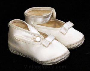Satin Baby Booties - Size 1 Infants Pair Soft Soled Shoes - 1940s 1950s Tiny Slipper with Socks 