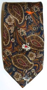 90s Looney Tunes WIDE Tie 1993 | Taz Sylvester Daffy Bugs Bunny on Paisley - Fashionconservatory.com
