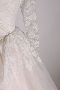 1950s White Cupcake Portrait Neckline Ankle Length Lace Sleeved Wedding Dress - XS - Fashionconservatory.com