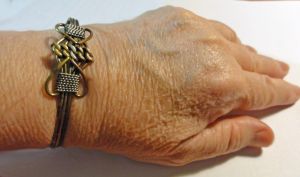 Vintage Silver Love Knot Cuff Bracelet Rope Heart Sailors Knot - Fits Large Wrist - Fashionconservatory.com
