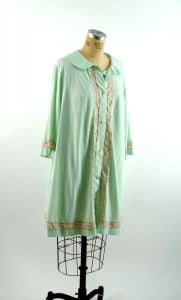 1960s 70s nightgown and robe mint green nylon with beige lace knee length Shadowline Size L