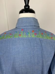 Vintage 1970's ''Big Mac'' Hand Embroidered Chambray Work Shirt | Bust 44'' | Waist 43'' | VOLUP - Fashionconservatory.com