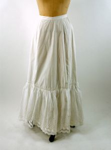 Edwardian petticoat white cotton with eyelet lace ruffled hem Size S - Fashionconservatory.com