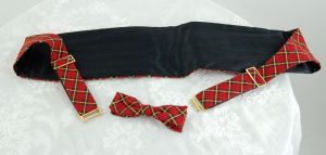 Vintage cummerbund and bow tie red plaid tartan Resisto NOS in box Size 36-44 Size L - Fashionconservatory.com