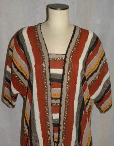 70s 80s Boxy Pullover Striped Blouse | Vintage Tunic | M/L - Fashionconservatory.com
