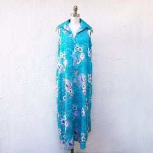 70s Comfortable Floral Maxi Hawaiian Dress in Bright Blue, X Large Size