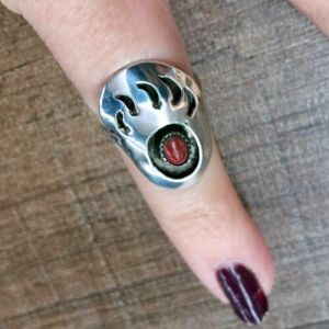 Size 4.5 Vintage 40s NA Bear Claw Coral + Sterling Silver Pinky Ring Southwest - Fashionconservatory.com