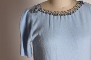 1950s Light Blue Woven Bow Neckline Short Sleeve Pullover Sweater Blouse - S - Fashionconservatory.com