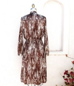 1970s Brown Day Dress, Size M - Fashionconservatory.com