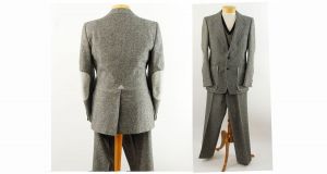 1970s men's tweed suit with elbow patches three piece suit with sweater vest Size 39 Phoenix Clothes