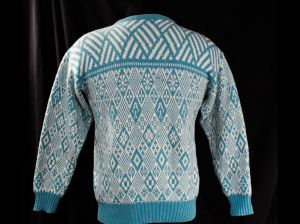 Men's Medium Ski Sweater - 1960s Mens Pullover - Robin's Egg Turquoise Blue Fair Isle Wool Knit - Fashionconservatory.com
