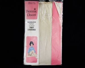 1960s Pale Beige Pantyhose - Made In Italy for Bonnie Doon - Small 60s Seamless Sheer Nylon Panti St