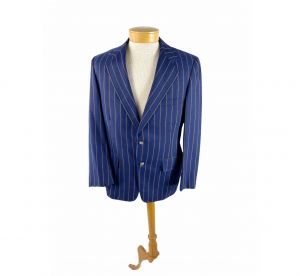 1970s blue pinstripe wool sports coat two button closure Size 40 chest