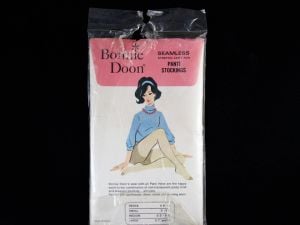 1960s Pale Beige Pantyhose - Made In Italy for Bonnie Doon - Small 60s Seamless Sheer Nylon Panti St - Fashionconservatory.com