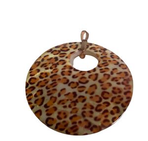 Vintage 1990’s Bold Extra Large Shell Leopard Print Pendant for Necklace - Fashionconservatory.com