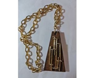 Vintage 60s Pendant Necklace Wood Gold Tone Chunky Chain by Sarah Coventry
