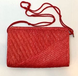 70s 80s Red Woven Straw Shoulder Bag | Wicker Bag | H 8.75'' x W 13'' x D 2.5'' - Fashionconservatory.com