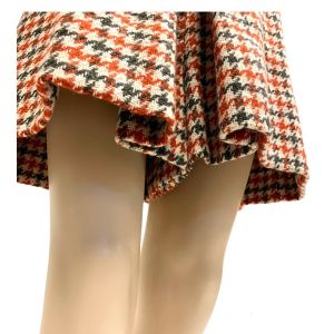 S 11 Vintage 1960s JUNIOR HOUSE Woven Wool Houndstooth High Waist Shorts  - Fashionconservatory.com