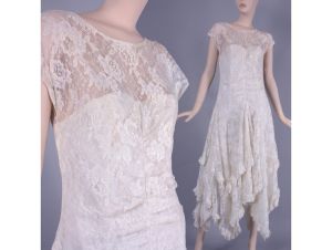 Vintage 1970s DEADSTOCK Off White Lace Frilly Full Wedding Dress | XS/S