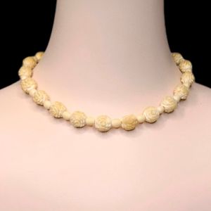 Antique Vintage Carved Bone Bovine Necklace Graduated Rose Beads Screw Clasp 17” - Fashionconservatory.com