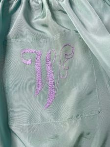 Monogram ''W'' Vintage Midcentury Mint Green & Pink Rayon Half Apron | Great Gift! | Chef Cook Gifts - Fashionconservatory.com
