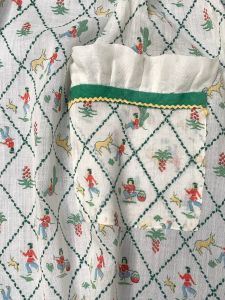 Vintage Midcentury Half Apron | Southwestern Native American Print | Great Gift! Chef Cook Gifts - Fashionconservatory.com