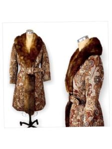 1960s 70s tapestry coat with fur collar and wide belt Size M