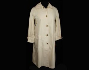 Size 10 1960s Beige Canvas Coat with Brass Toggle Closures - Size Medium Large Weatherbee Deadstock