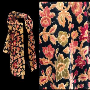 60’s Tapestry Carpet Coat Thick Needlepointed Swing Mad Men - Fashionconservatory.com