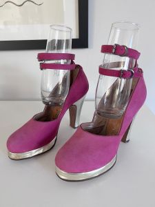 1940s bright pink and silver platform heels SZ 4