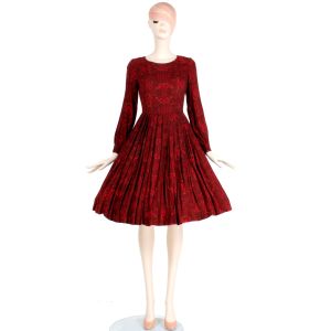 XS S Vintage 1950s Red Paisley Geometric Long Sleeve Full Swing Dress VLV 50s 60s - Fashionconservatory.com