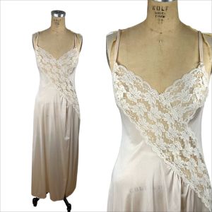 1970s ivory nightgown with lace inserts by Val Mode Size M