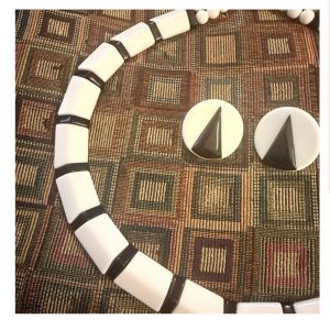 1980’s Vintage Black and White Colorblock Necklace & Earring Set,Collar Necklace - Fashionconservatory.com