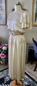 1990s Carol Peretz Cream Silk  Alencon Lace  Antique Beads Flutter Sleeve Dress  - Fashionconservatory.com