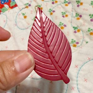 Vintage Pink Leaf French Hair Clip Barretre, Mauve /Pink, Deadstock, Large 2.75” Long - Fashionconservatory.com