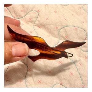 Vintage French Bird-Shaped Hair Clip in Tortoiseshell Brown, 3.2” Long, Unworn Whimsical Bird Barret - Fashionconservatory.com