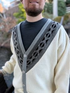 1980s cardigan sweater with geometric accent Size L - Fashionconservatory.com