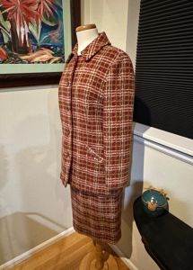Pendleton Tweed Skirt Suit in Fall Colors w 3/4 Length Jacket and Straight Skirt. - Fashionconservatory.com